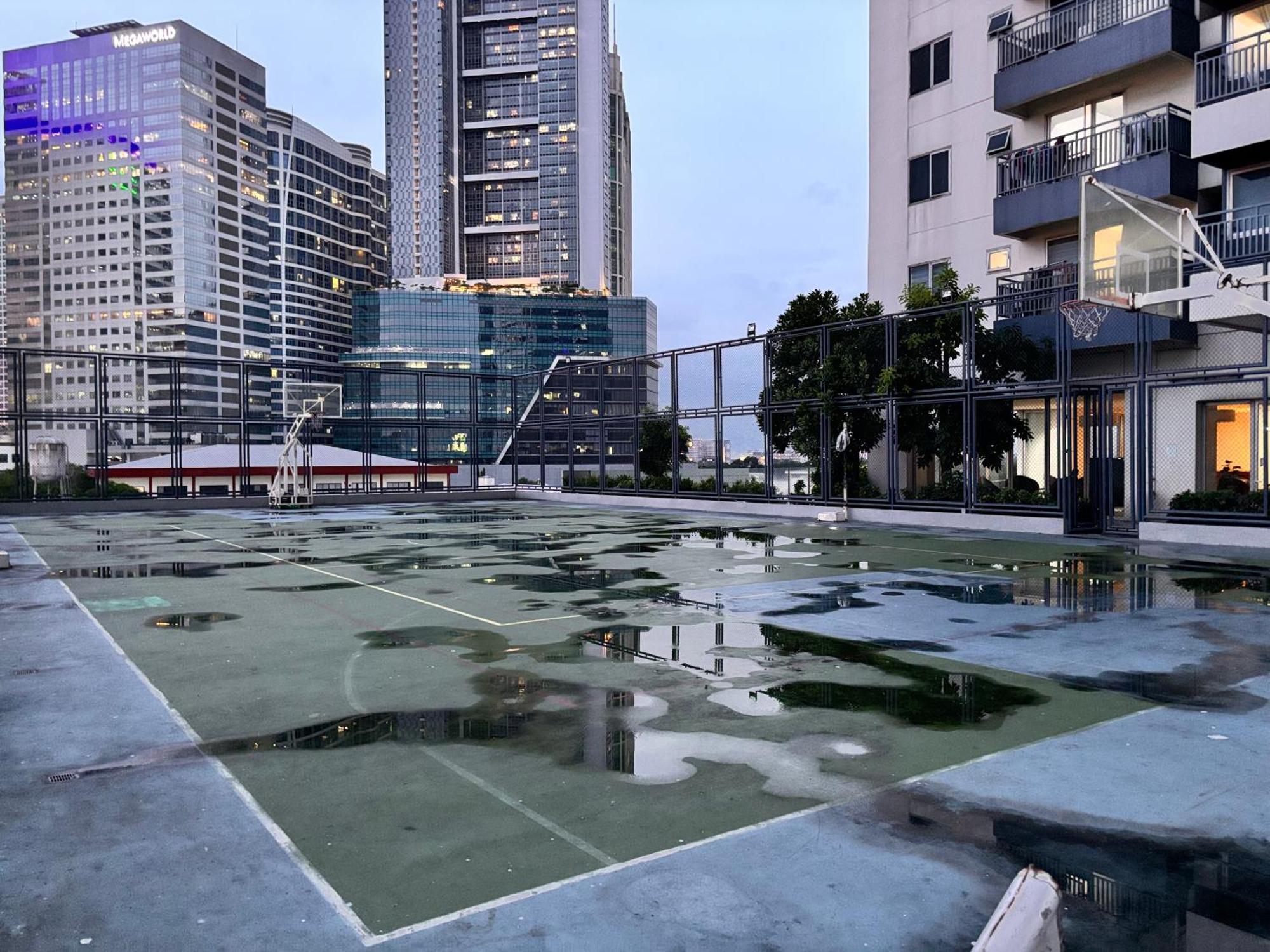 La Amore Place Pasig City Eksteriør bilde