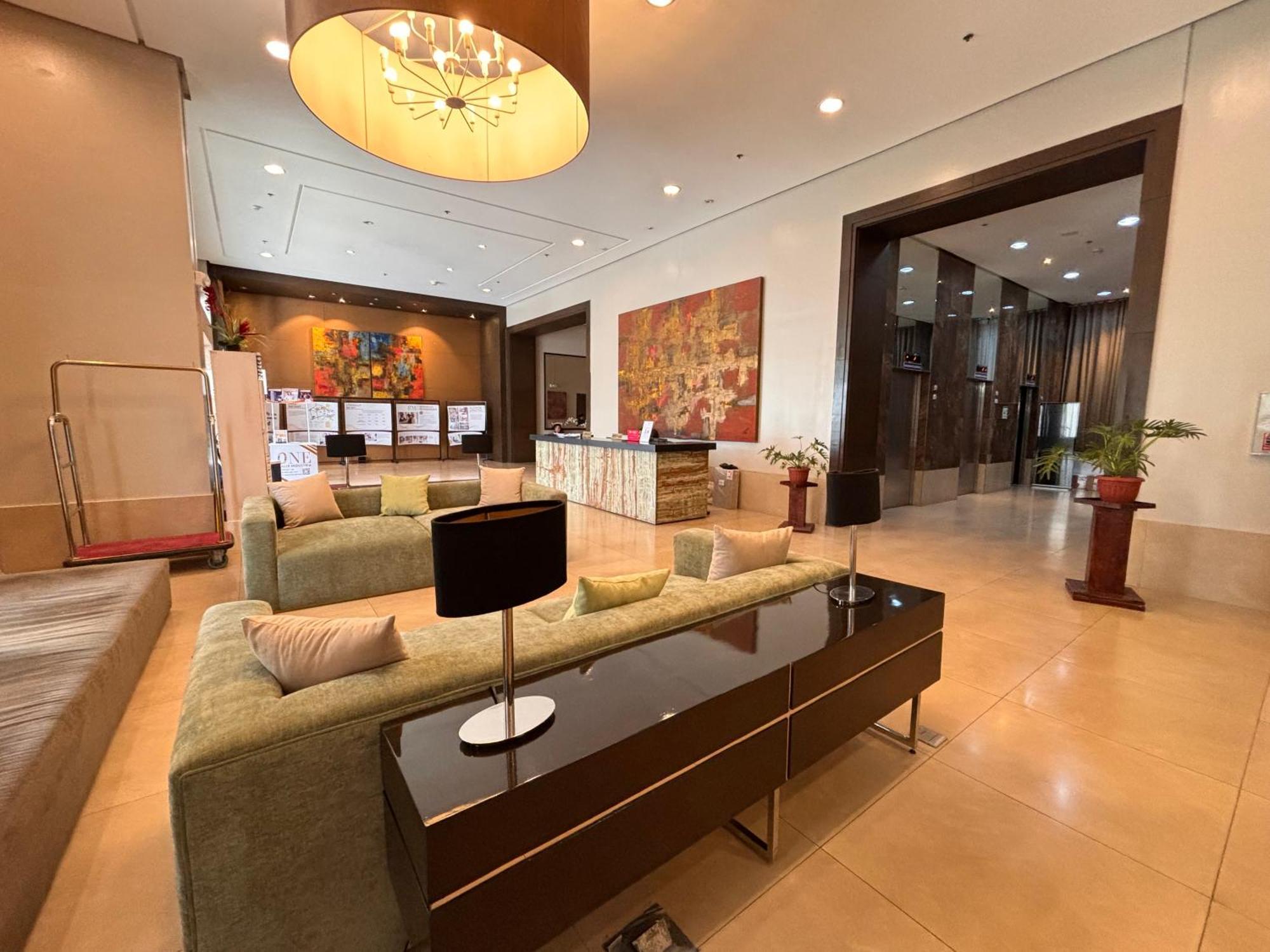 La Amore Place Pasig City Eksteriør bilde